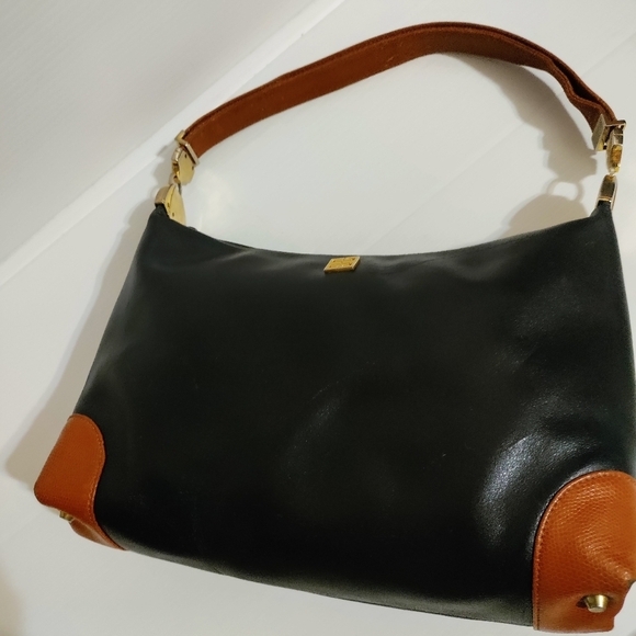 Vintage  Givenchy Black Leather Shoulder Purse - Picture 4 of 16